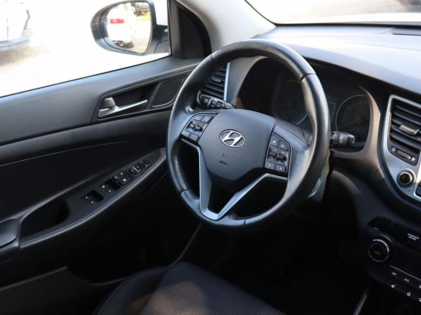 Hyundai Tucson III с пробегом 2018 года, цена 2 020 000 рублей, 151141 км, внедорожник, Автокод Объявления
