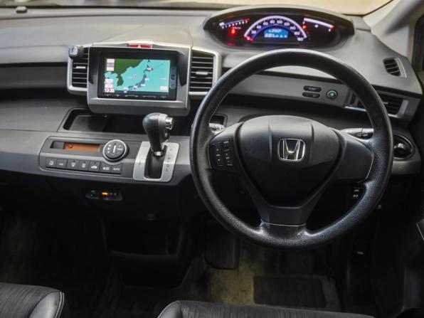 Honda Freed I Рестайлинг 2 с пробегом 2014 года, цена 1 459 000 рублей, 72537 км, компактвэн, Автокод Объявления