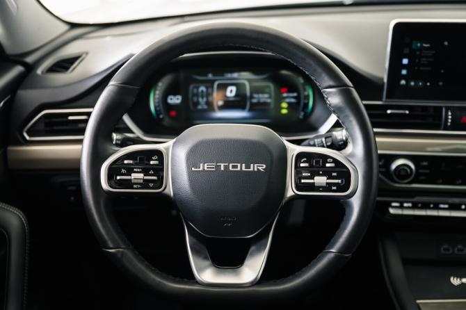 JETOUR X70 I Рестайлинг 2 с пробегом 2024 года, цена 2 050 000 рублей, 33000 км, внедорожник, Автокод Объявления