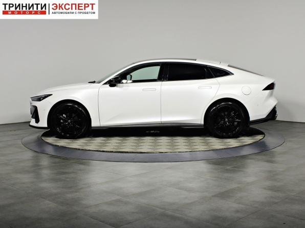Changan UNI-V I с пробегом 2023 года, цена 2 297 000 рублей, 42637 км, лифтбек, Автокод Объявления