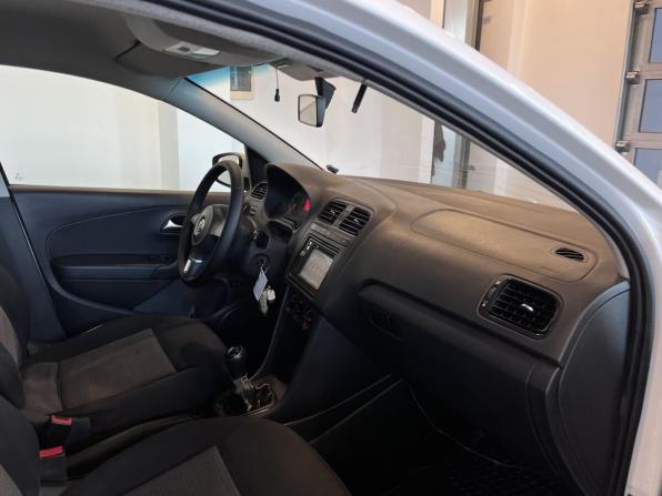Volkswagen Polo V с пробегом 2012 года, цена 410 000 рублей, 184277 км, седан, Автокод Объявления