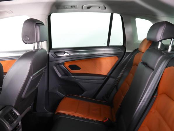 Volkswagen Tiguan II с пробегом 2017 года, цена 2 750 000 рублей, 105548 км, внедорожник, Автокод Объявления