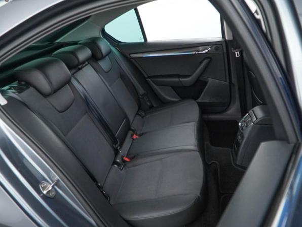 Skoda Octavia III (A7) Рестайлинг с пробегом 2019 года, цена 2 190 055 рублей, 62637 км, лифтбек, Автокод Объявления
