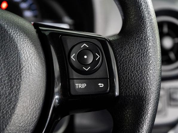 Toyota Vitz III (XP130) Рестайлинг 2 с пробегом 2017 года, цена 1 020 500 рублей, 140586 км, хэтчбек, Автокод Объявления
