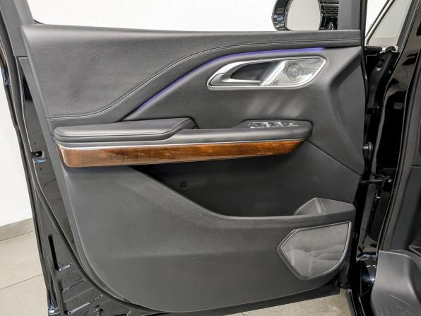 Hongqi HQ9 с пробегом 2022 года, цена 4 020 000 рублей, 80040 км, минивэн, Автокод Объявления