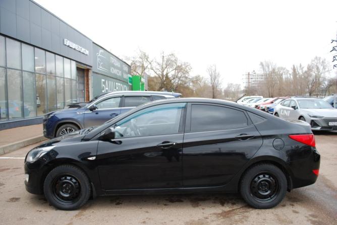 Hyundai Solaris I с пробегом 2014 года, цена 640 000 рублей, 156800 км, седан, Автокод Объявления