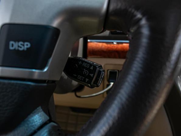 Toyota Land Cruiser 200 Series Рестайлинг 1 с пробегом 2015 года, цена 5 645 000 рублей, 121218 км, внедорожник, Автокод Объявления
