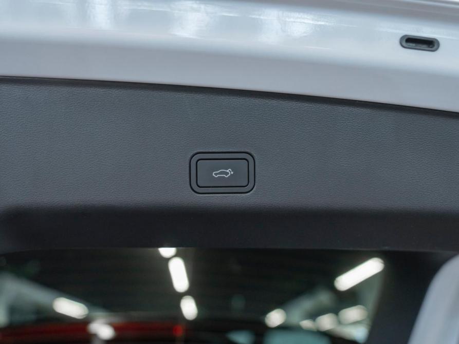Geely Monjaro I Москва  - изображение 35