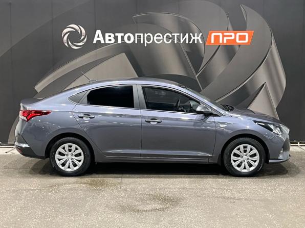 Hyundai Solaris II Рестайлинг с пробегом 2021 года, цена 1 495 000 рублей, 90531 км, седан, Автокод Объявления