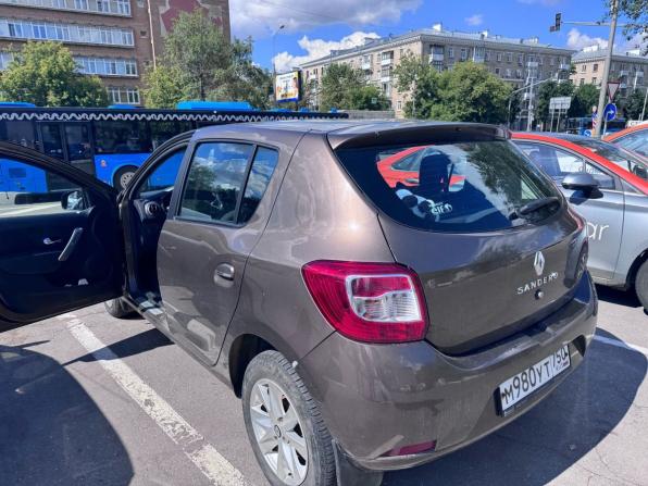 Renault Sandero II Рестайлинг с пробегом 2019 года, цена 1 129 000 рублей, 58645 км, хэтчбек, Автокод Объявления
