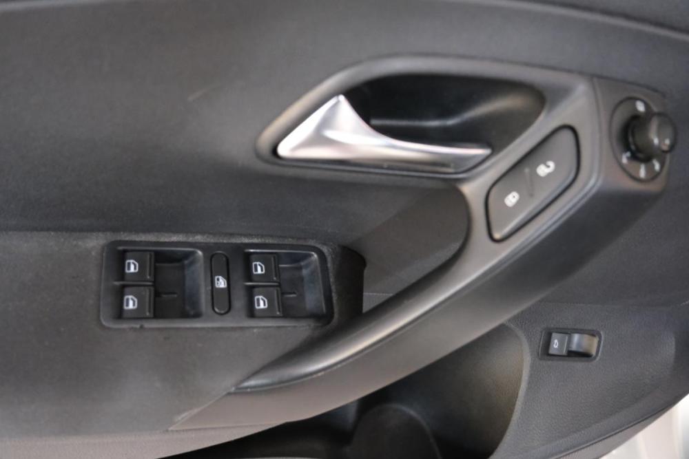 Volkswagen Polo V Омск  - изображение 9