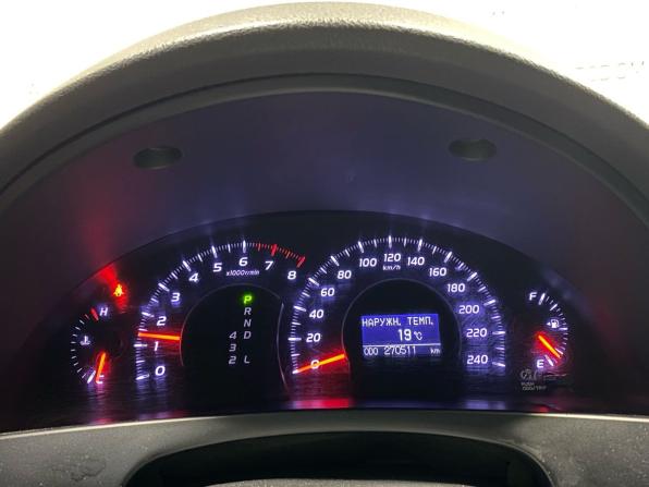 Toyota Camry VI (XV40) Рестайлинг с пробегом 2011 года, цена 1 049 000 рублей, 271000 км, седан, Автокод Объявления