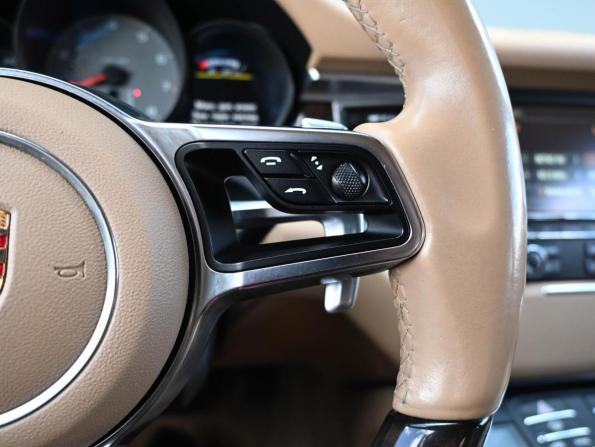 Porsche Macan I с пробегом 2015 года, цена 2 469 000 рублей, 109078 км, внедорожник, Автокод Объявления