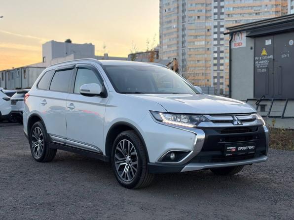 Mitsubishi Outlander III Рестайлинг 2 с пробегом 2017 года, цена 1 465 000 рублей, 201000 км, внедорожник, Автокод Объявления