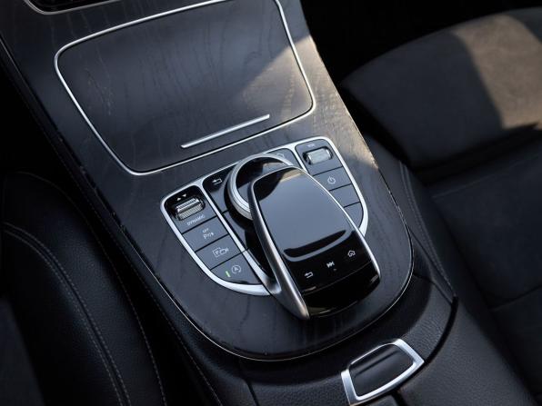 Mercedes-Benz E-Класс V (W213 S213 C238) с пробегом 2018 года, цена 3 247 000 рублей, 106917 км, седан, Автокод Объявления