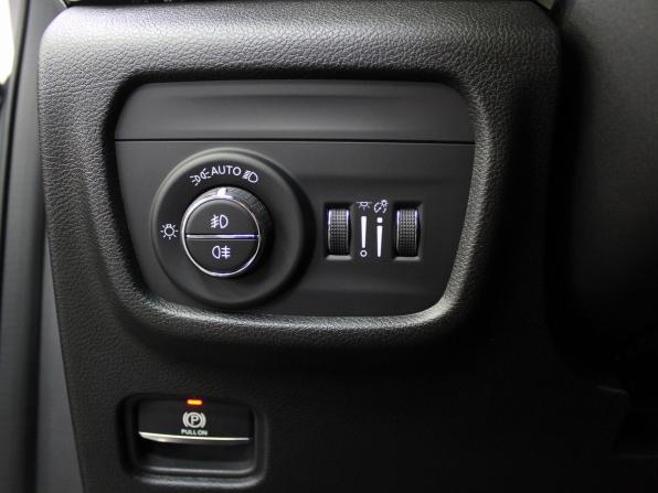 Jeep Grand Cherokee V (WL) с пробегом 2023 года, цена 5 590 000 рублей, 42000 км, внедорожник, Автокод Объявления
