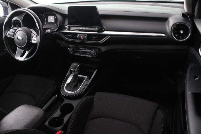 Kia Cerato IV Рестайлинг с пробегом 2021 года, цена 1 745 000 рублей, 137678 км, седан, Автокод Объявления