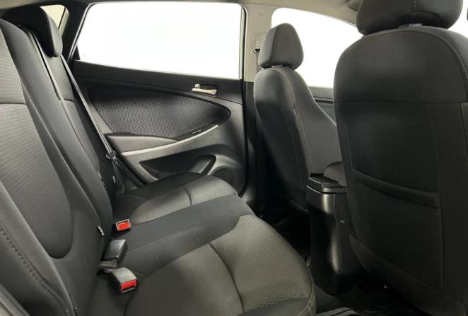Hyundai Solaris I с пробегом 2014 года, цена 950 000 рублей, 133548 км, хэтчбек, Автокод Объявления