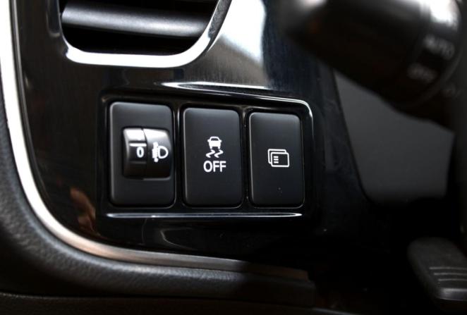Mitsubishi Outlander III Рестайлинг 3 с пробегом 2019 года, цена 2 630 000 рублей, 68018 км, внедорожник, Автокод Объявления