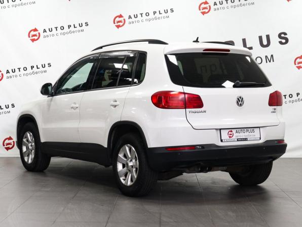 Volkswagen Tiguan I Рестайлинг с пробегом 2013 года, цена 1 329 000 рублей, 157054 км, внедорожник, Автокод Объявления