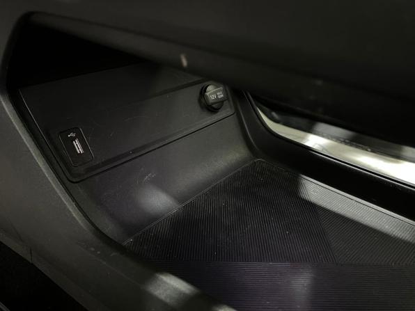 Changan UNI-V I с пробегом 2023 года, цена 2 010 000 рублей, 41300 км, лифтбек, Автокод Объявления