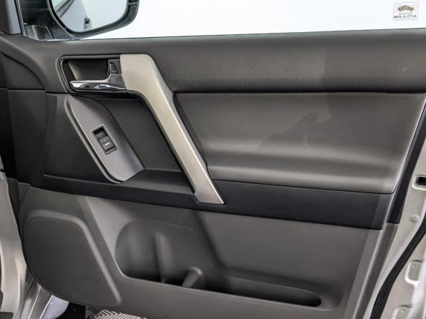 Toyota Land Cruiser Prado 150 Series с пробегом 2013 года, цена 2 550 000 рублей, 397029 км, внедорожник, Автокод Объявления