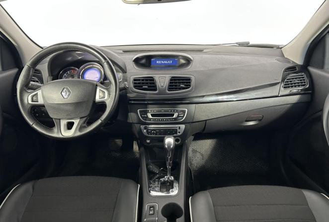 Renault Megane III Рестайлинг с пробегом 2013 года, цена 740 000 рублей, 147000 км, хэтчбек, Автокод Объявления