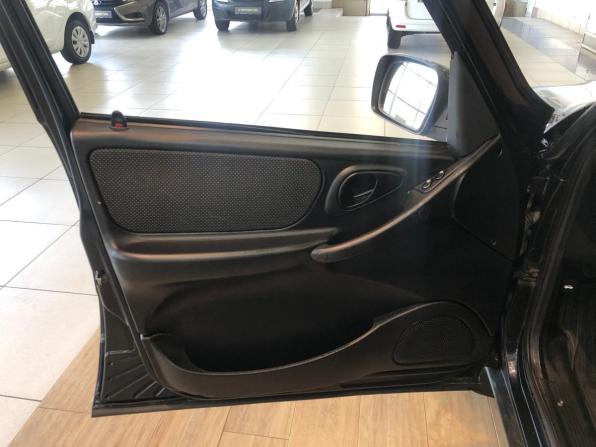 Chevrolet Niva I Рестайлинг с пробегом 2015 года, цена 565 000 рублей, 152054 км, внедорожник, Автокод Объявления