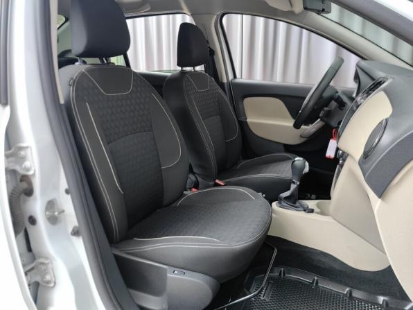 Renault Logan II с пробегом 2017 года, цена 895 000 рублей, 55000 км, седан, Автокод Объявления
