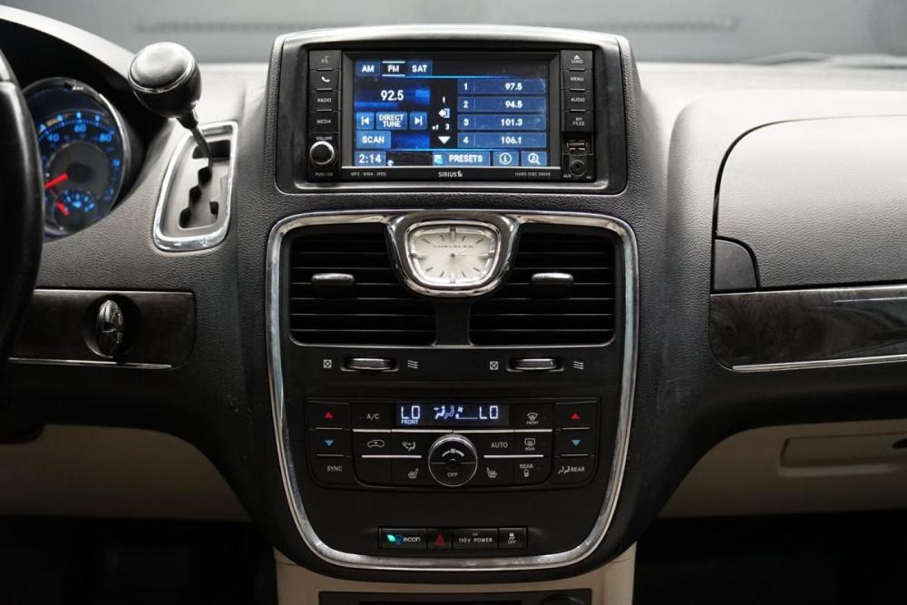 Chrysler Town &amp; Country V Рестайлинг Крым  - изображение 25