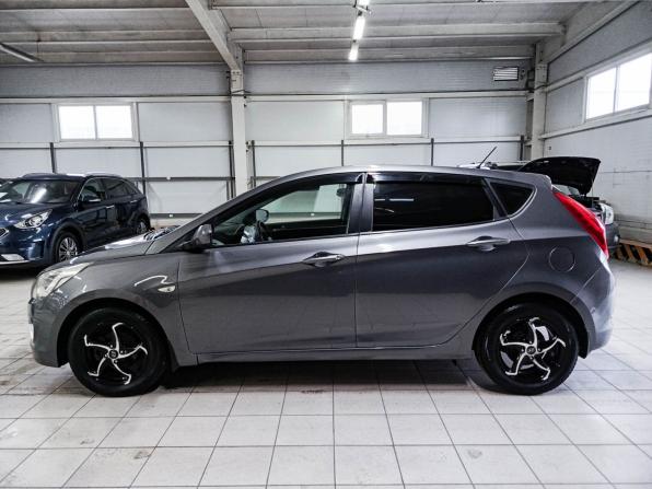 Hyundai Solaris I Рестайлинг с пробегом 2016 года, цена 920 000 рублей, 114082 км, хэтчбек, Автокод Объявления