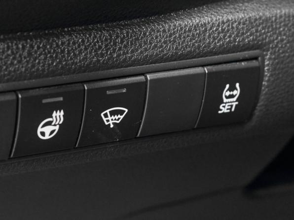 Toyota Corolla XII (E210) с пробегом 2019 года, цена 1 900 000 рублей, 60819 км, седан, Автокод Объявления