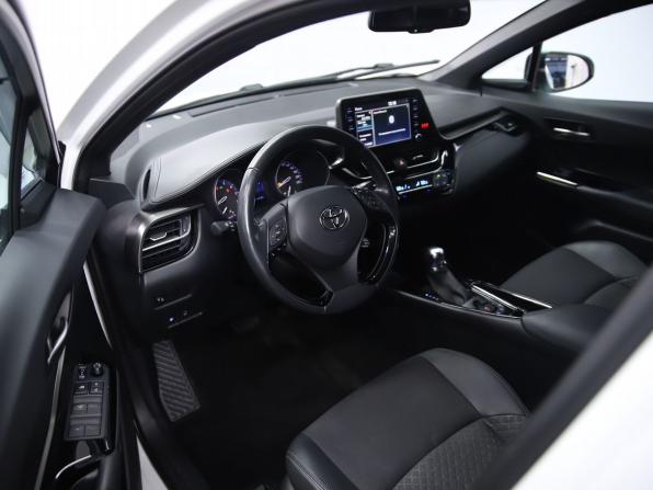 Toyota C-HR I Рестайлинг с пробегом 2022 года, цена 2 750 000 рублей, 49248 км, внедорожник, Автокод Объявления