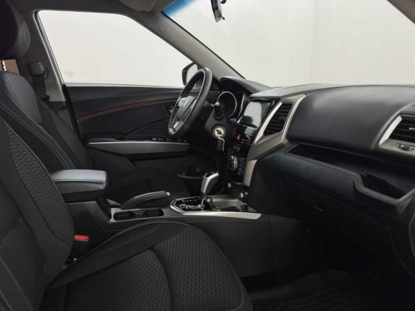SsangYong Tivoli I с пробегом 2017 года, цена 1 489 000 рублей, 78792 км, внедорожник, Автокод Объявления