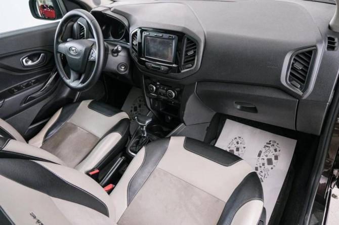 Lada (ВАЗ) XRAY I с пробегом 2018 года, цена 864 000 рублей, 68000 км, хэтчбек, Автокод Объявления