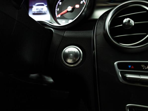 Mercedes-Benz C-Класс IV (W205) с пробегом 2016 года, цена 2 399 700 рублей, 145606 км, седан, Автокод Объявления