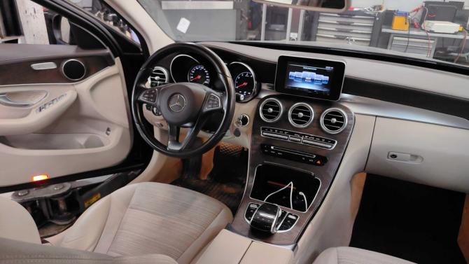 Mercedes-Benz C-Класс IV (W205) с пробегом 2017 года, цена 2 399 000 рублей, 147066 км, универсал, Автокод Объявления
