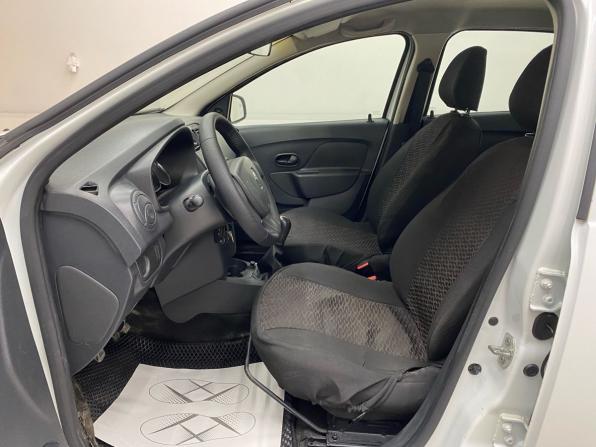 Renault Logan II с пробегом 2018 года, цена 719 000 рублей, 138894 км, седан, Автокод Объявления