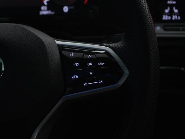 Volkswagen Golf VIII с пробегом 2022 года, цена 3 198 444 рубля, 29897 км, хэтчбек, Автокод Объявления