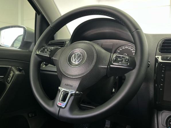 Volkswagen Polo V с пробегом 2011 года, цена 629 000 рублей, 287124 км, седан, Автокод Объявления
