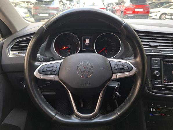 Volkswagen Tiguan II Рестайлинг с пробегом 2021 года, цена 1 790 000 рублей, 192009 км, внедорожник, Автокод Объявления