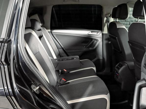 Volkswagen Tiguan II с пробегом 2018 года, цена 2 550 000 рублей, 125703 км, внедорожник, Автокод Объявления
