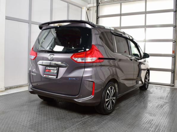 Honda Freed II с пробегом 2017 года, цена 1 275 999 рублей, 136766 км, компактвэн, Автокод Объявления