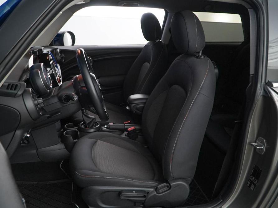 Mini Hatch III (F55/F56) Москва  - изображение 10