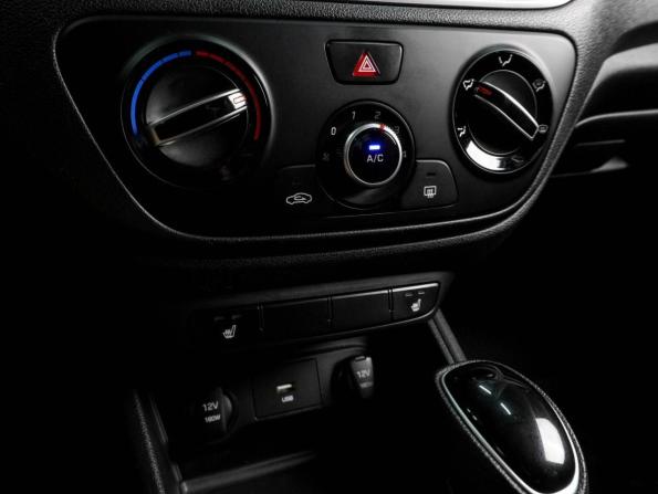 Hyundai Solaris II Рестайлинг с пробегом 2021 года, цена 1 498 000 рублей, 103621 км, седан, Автокод Объявления