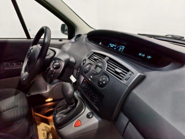 Renault Scenic II Рестайлинг с пробегом 2007 года, цена 485 000 рублей, 124655 км, компактвэн, Автокод Объявления