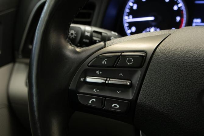 Hyundai Elantra VI (AD) Рестайлинг с пробегом 2020 года, цена 1 945 000 рублей, 59750 км, седан, Автокод Объявления