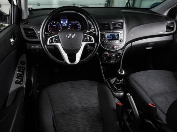 Hyundai Solaris I Рестайлинг с пробегом 2016 года, цена 939 000 рублей, 206165 км, седан, Автокод Объявления