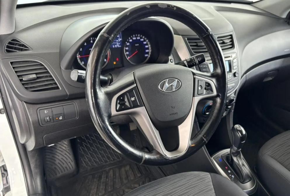 Hyundai Solaris I Киров  - изображение 18