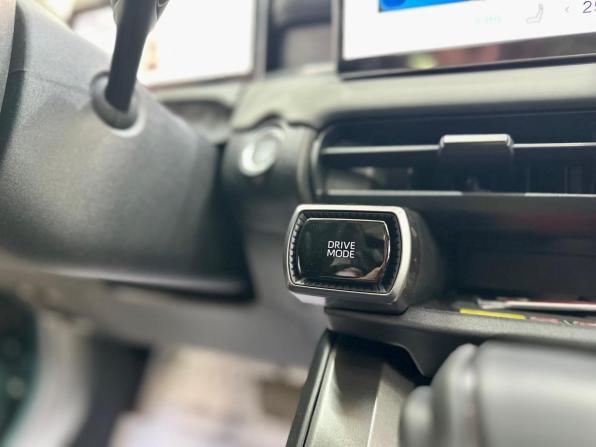 Toyota RAV4 VI (XA60) с пробегом 2026 года, цена 4 150 000 рублей, 43 км, внедорожник, Автокод Объявления